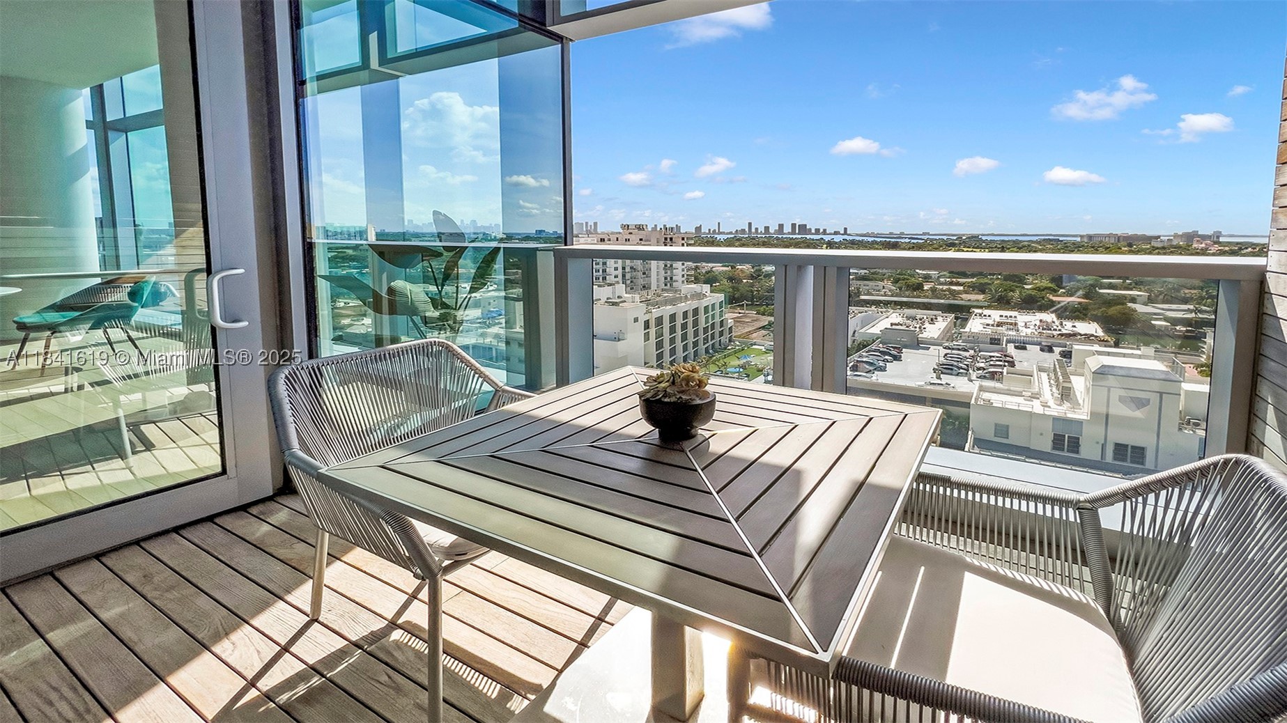 2901 Collins Ave #1403, Miami Beach FL 33140