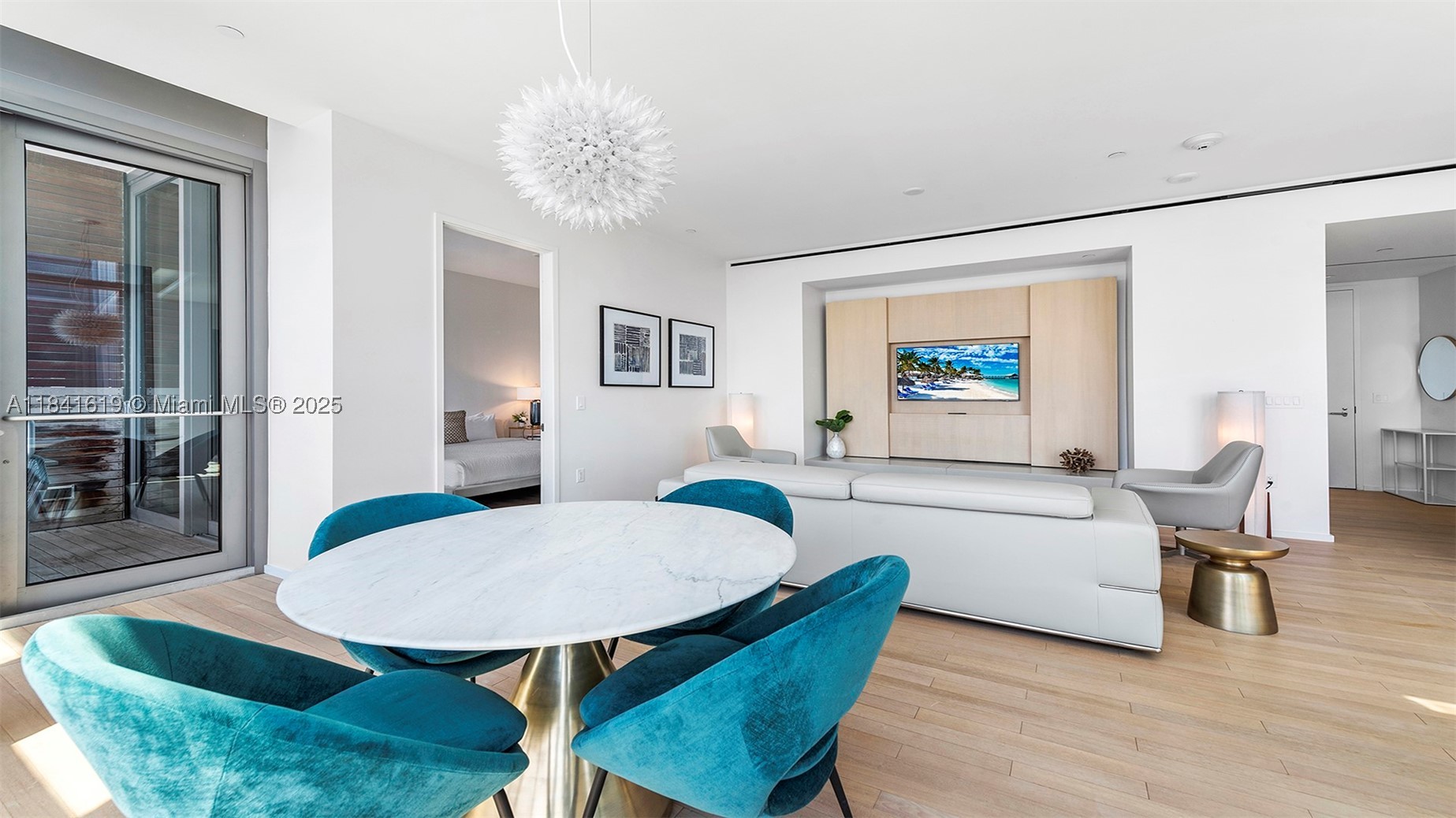 2901 Collins Ave #1403, Miami Beach FL 33140