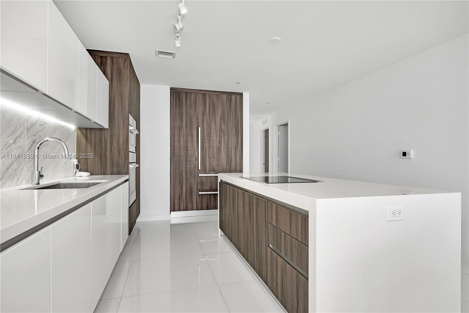 851 NE 1st Ave #1701, Miami FL 33132
