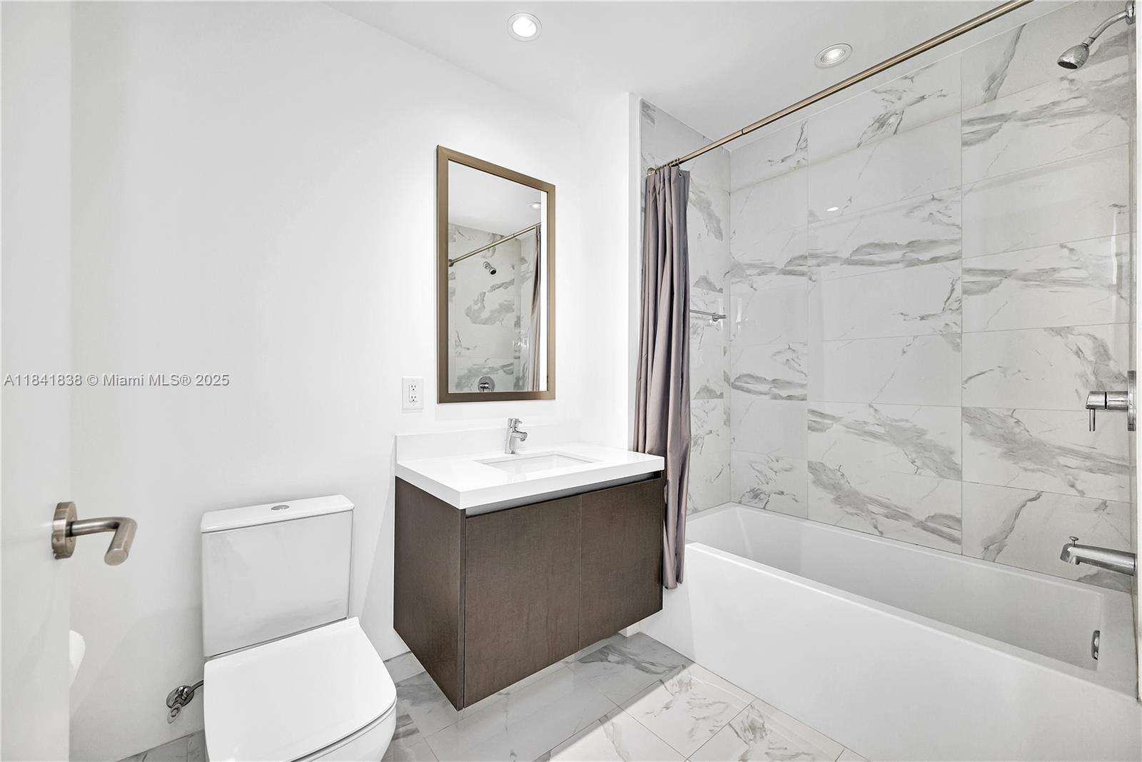 851 NE 1st Ave #1701, Miami FL 33132