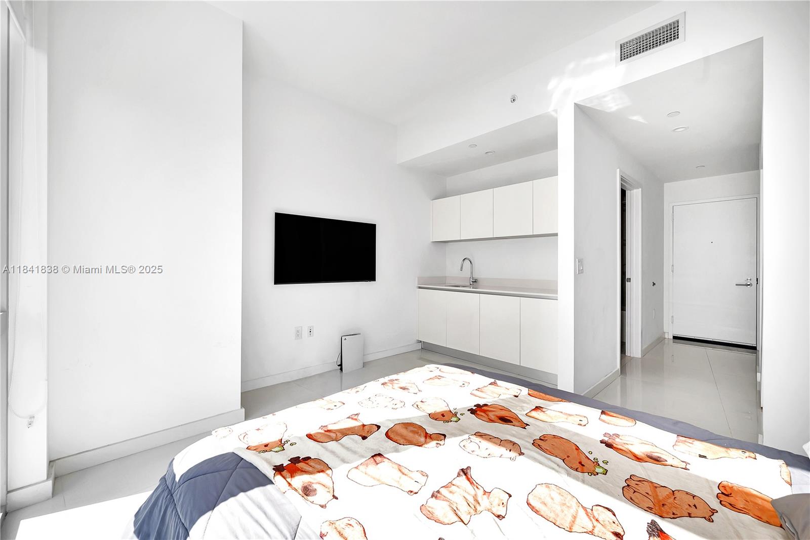 851 NE 1st Ave #1701, Miami FL 33132