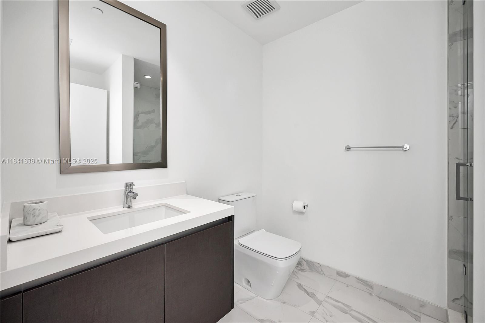 851 NE 1st Ave #1701, Miami FL 33132