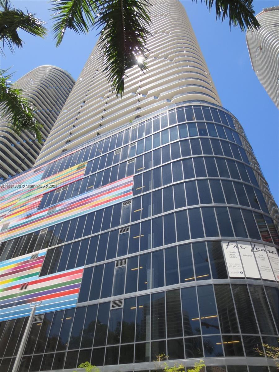 45 SW 9th St #2407, Miami FL 33130