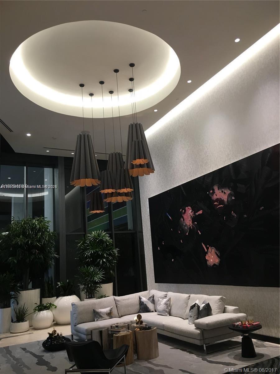 45 SW 9th St #2407, Miami FL 33130