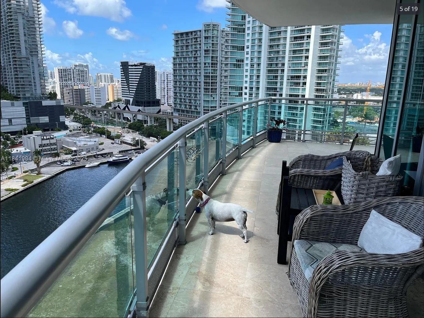 350 S Miami Ave #2002, Miami FL 33130