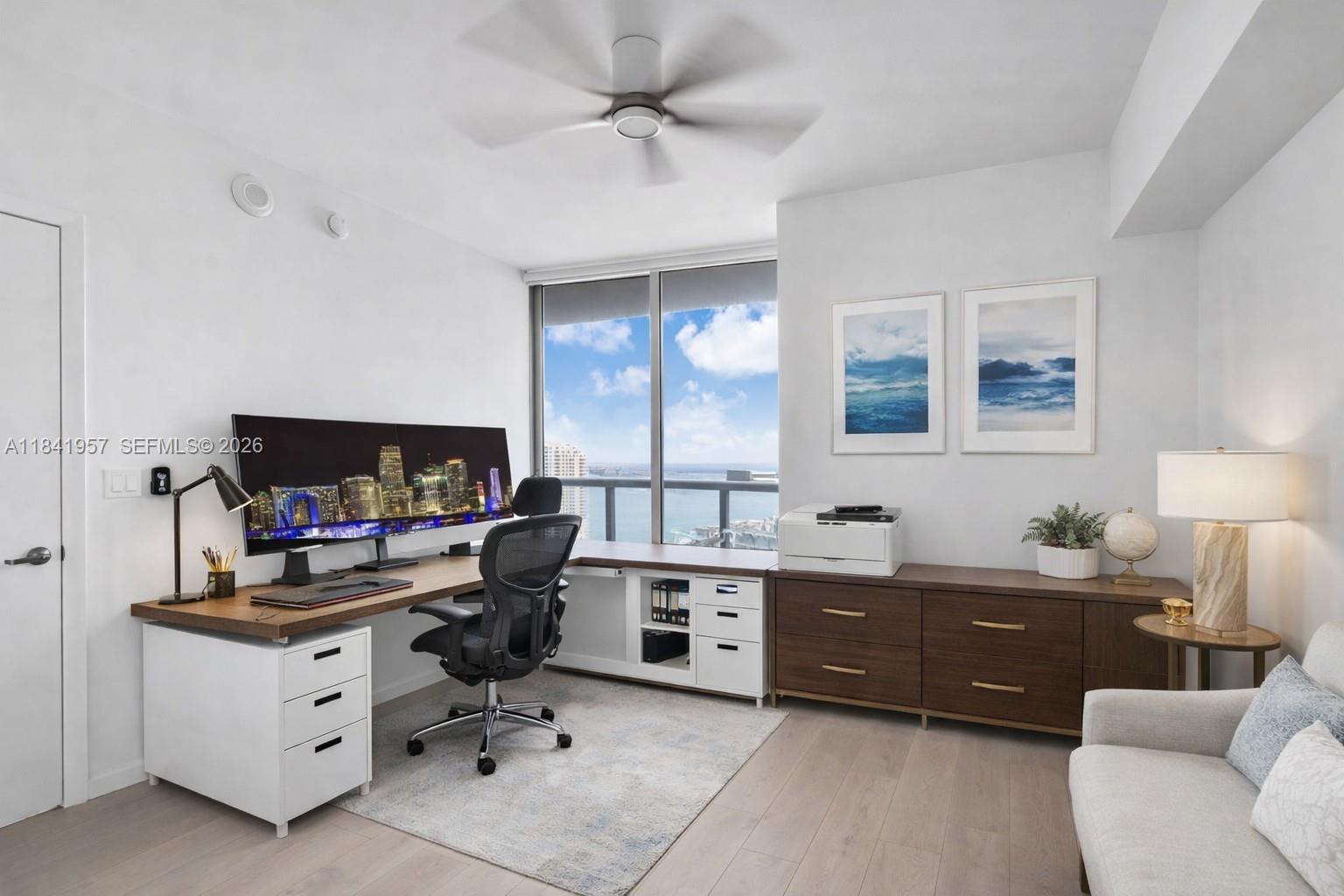 465 Brickell Ave #3505, Miami FL 33131