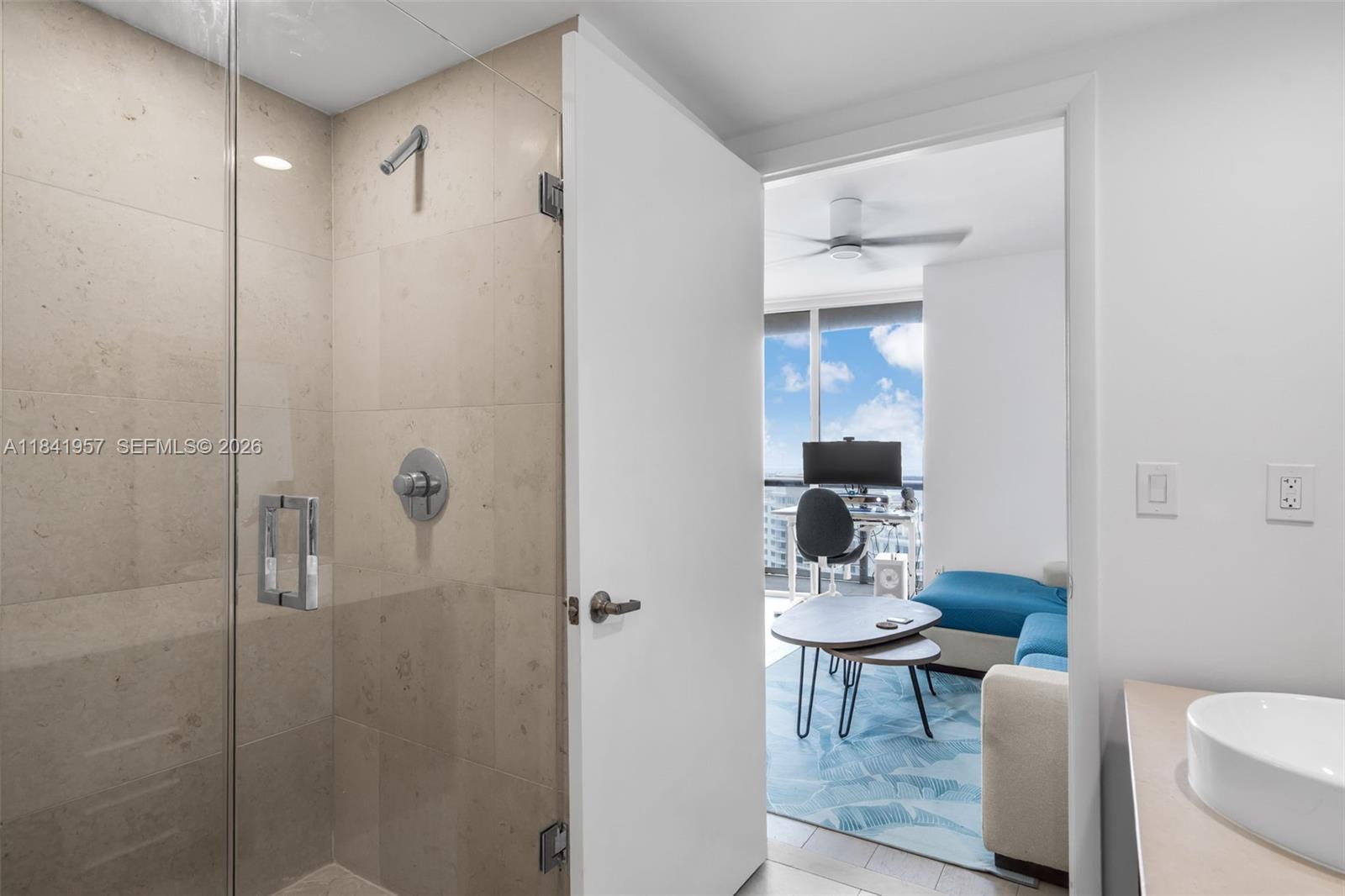 465 Brickell Ave #3505, Miami FL 33131