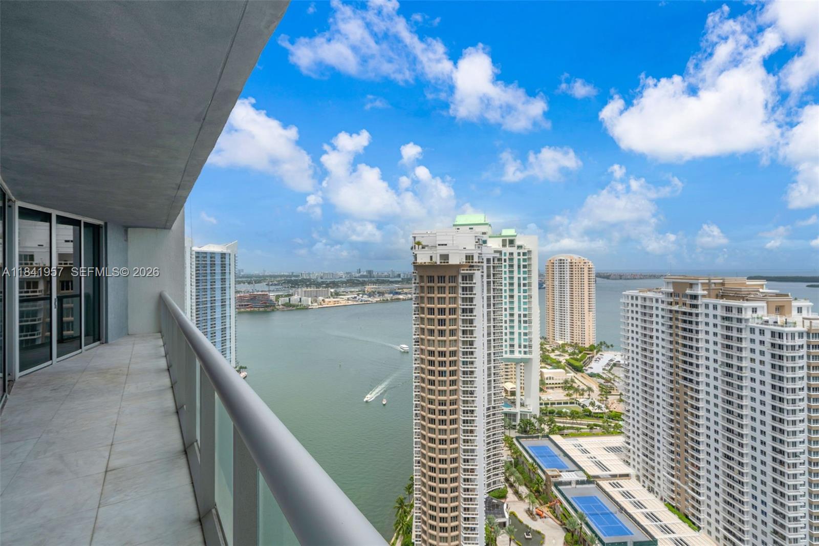 465 Brickell Ave #3505, Miami FL 33131