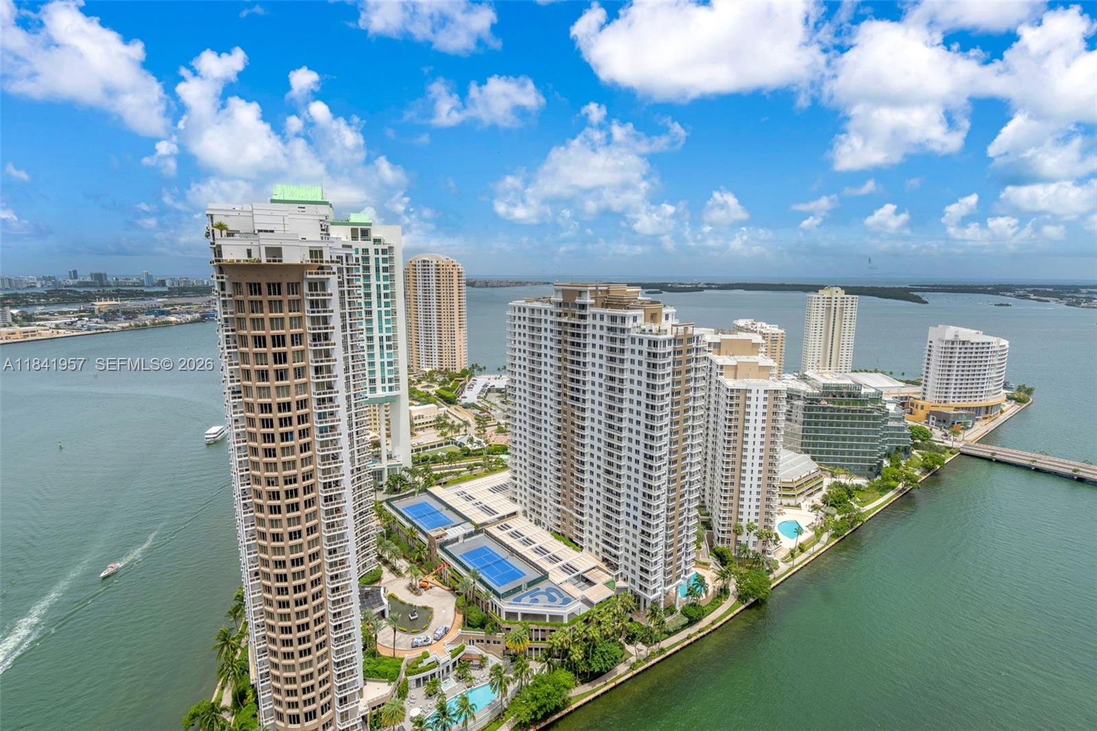 465 Brickell Ave #3505, Miami FL 33131