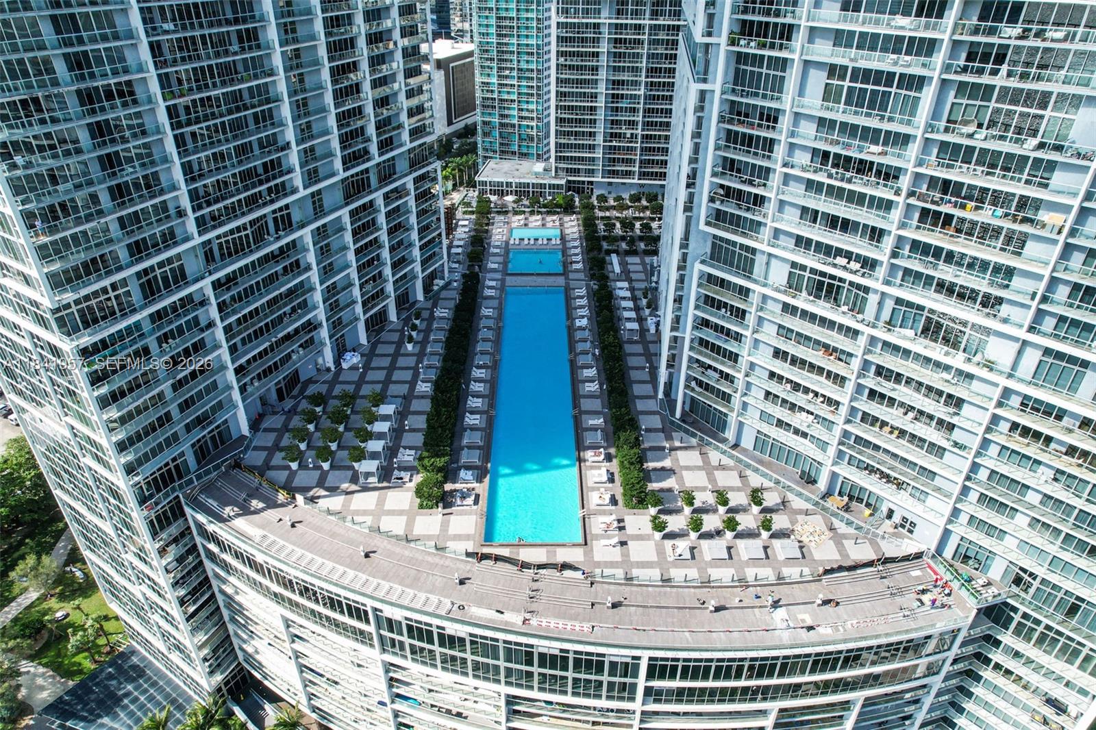 465 Brickell Ave #3505, Miami FL 33131