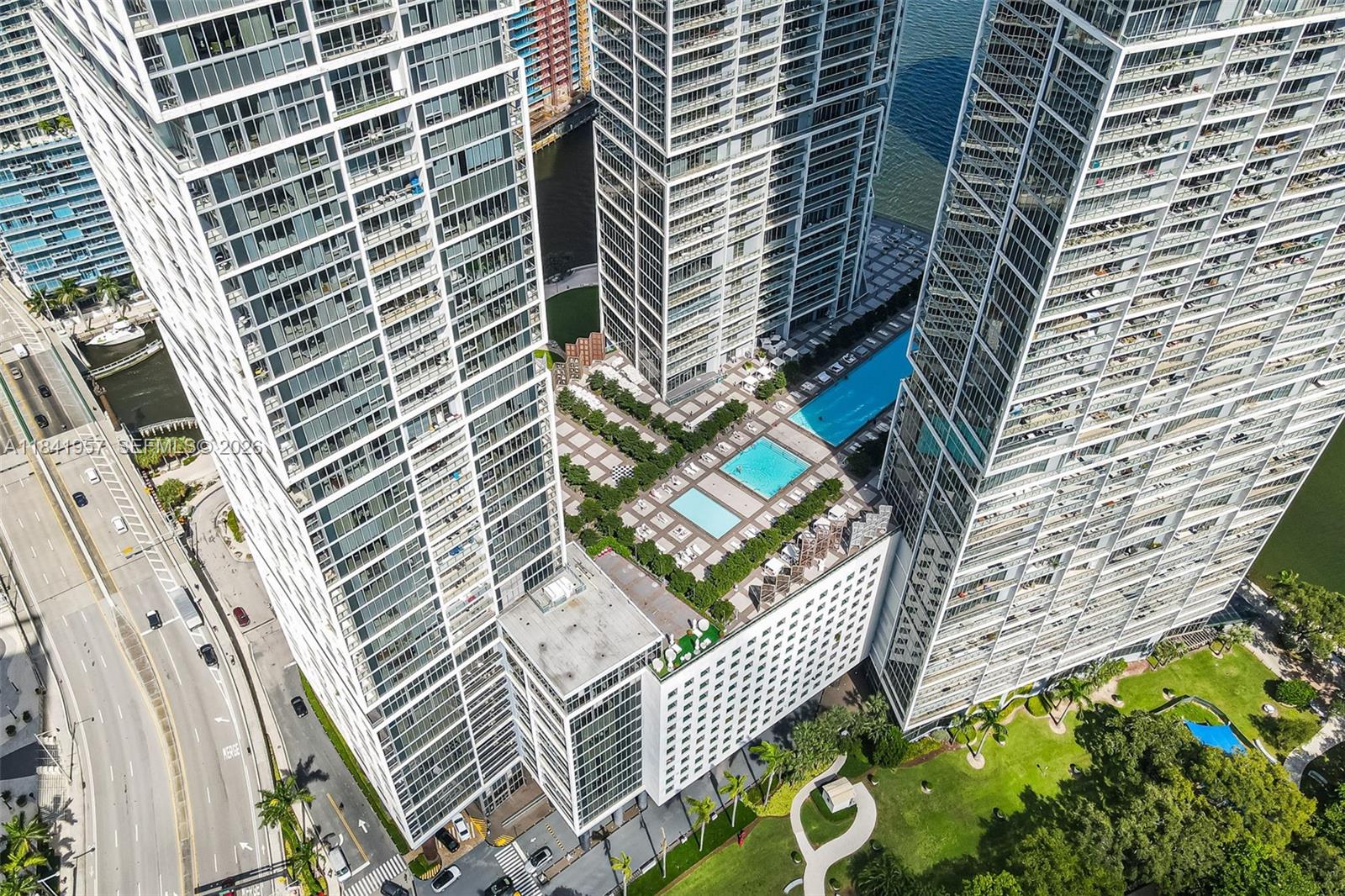465 Brickell Ave #3505, Miami FL 33131