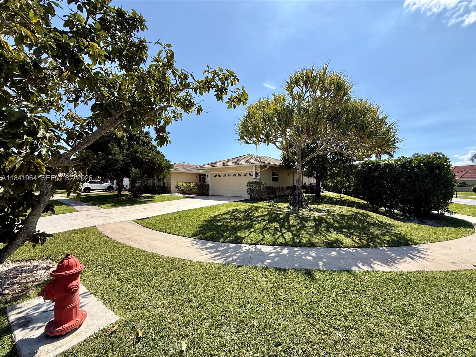 10126 Crosswind Rd, Boca Raton FL 33498