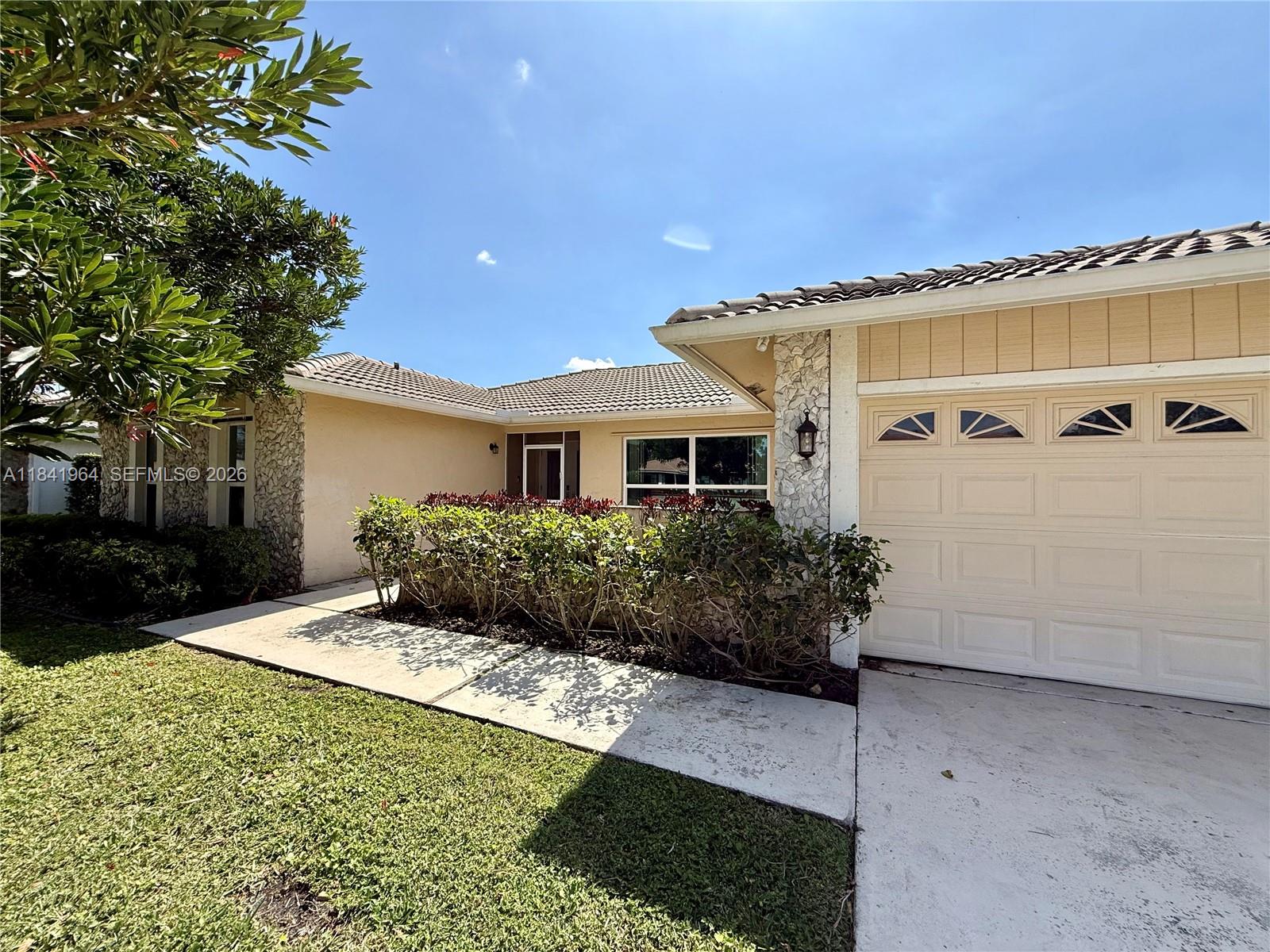10126 Crosswind Rd, Boca Raton FL 33498