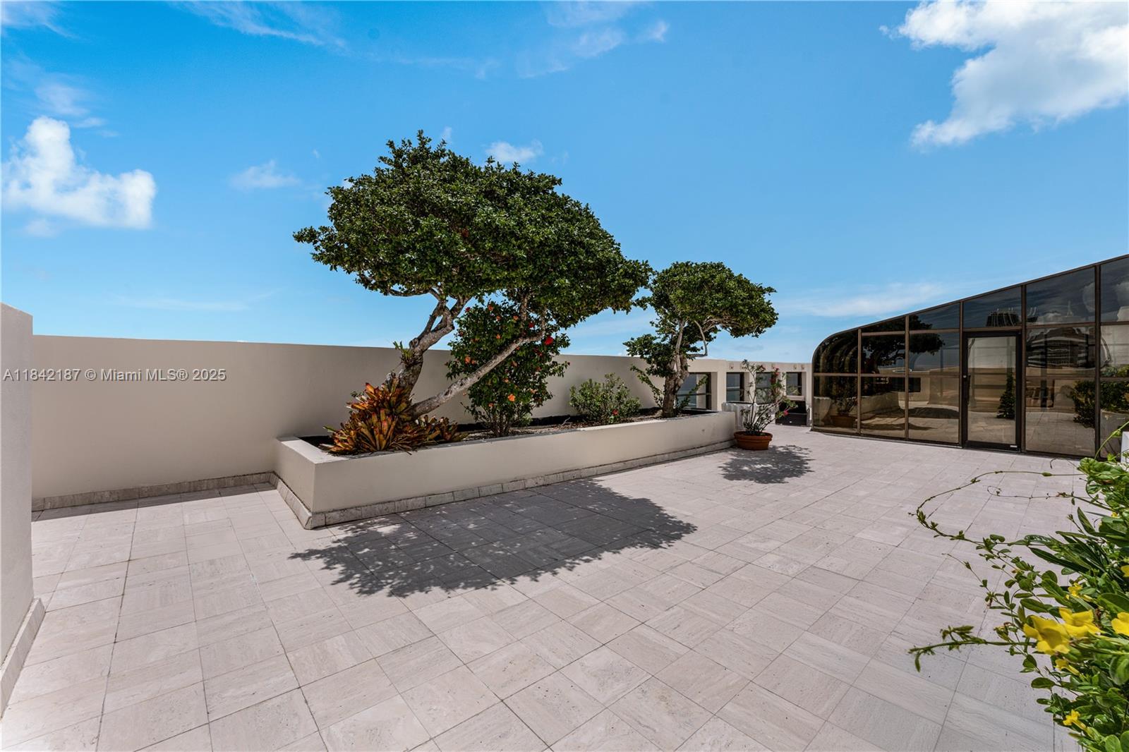 5757 Collins Ave #PH-4, Miami Beach FL 33140