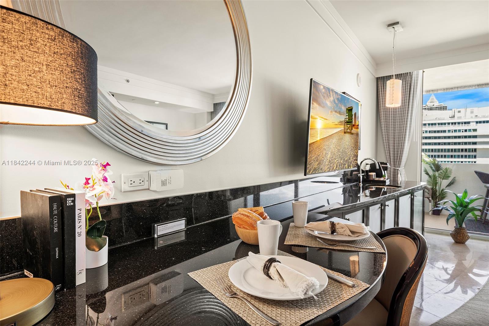 4391 Collins Ave #802, Miami Beach FL 33140