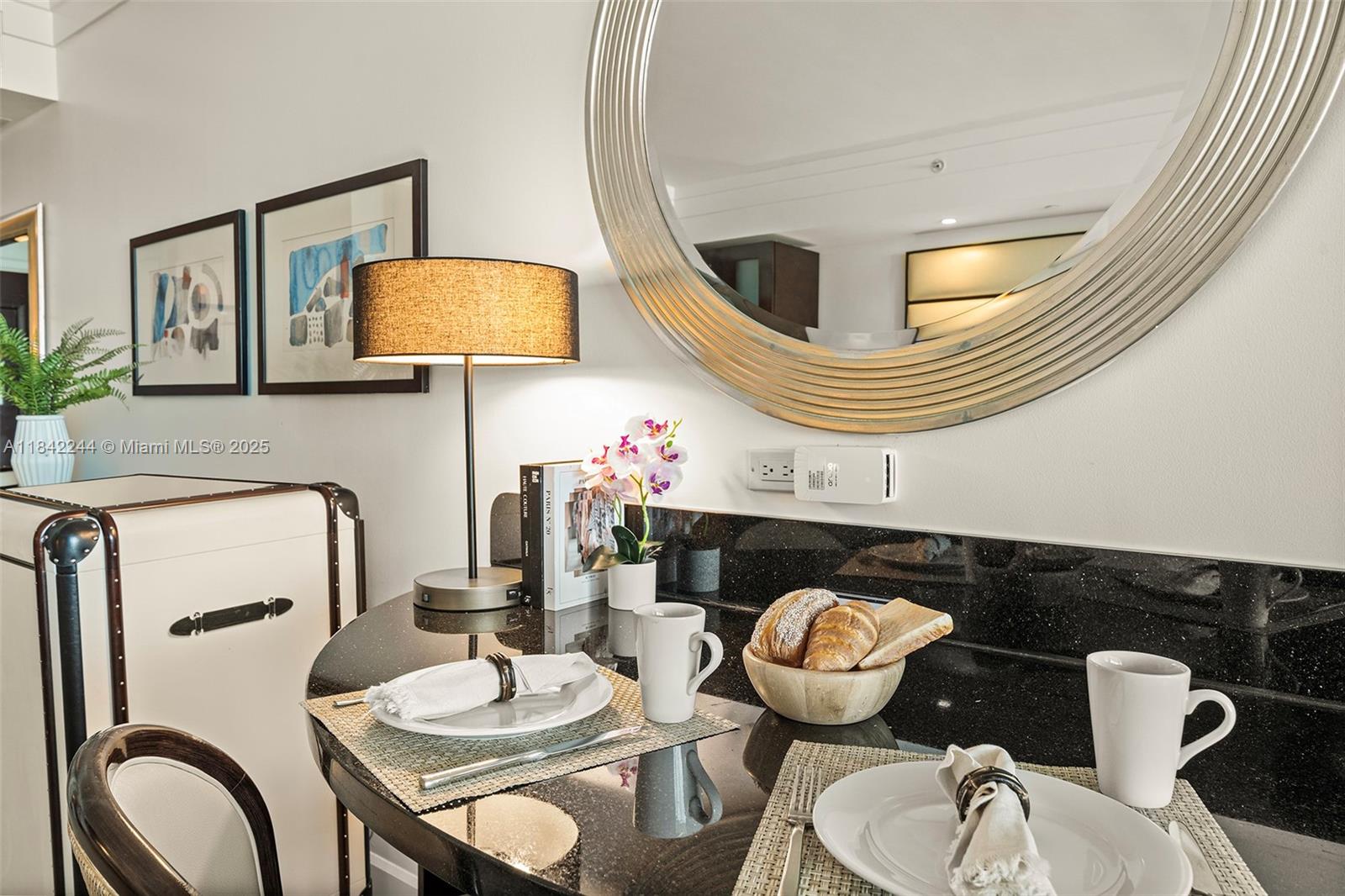 4391 Collins Ave #802, Miami Beach FL 33140