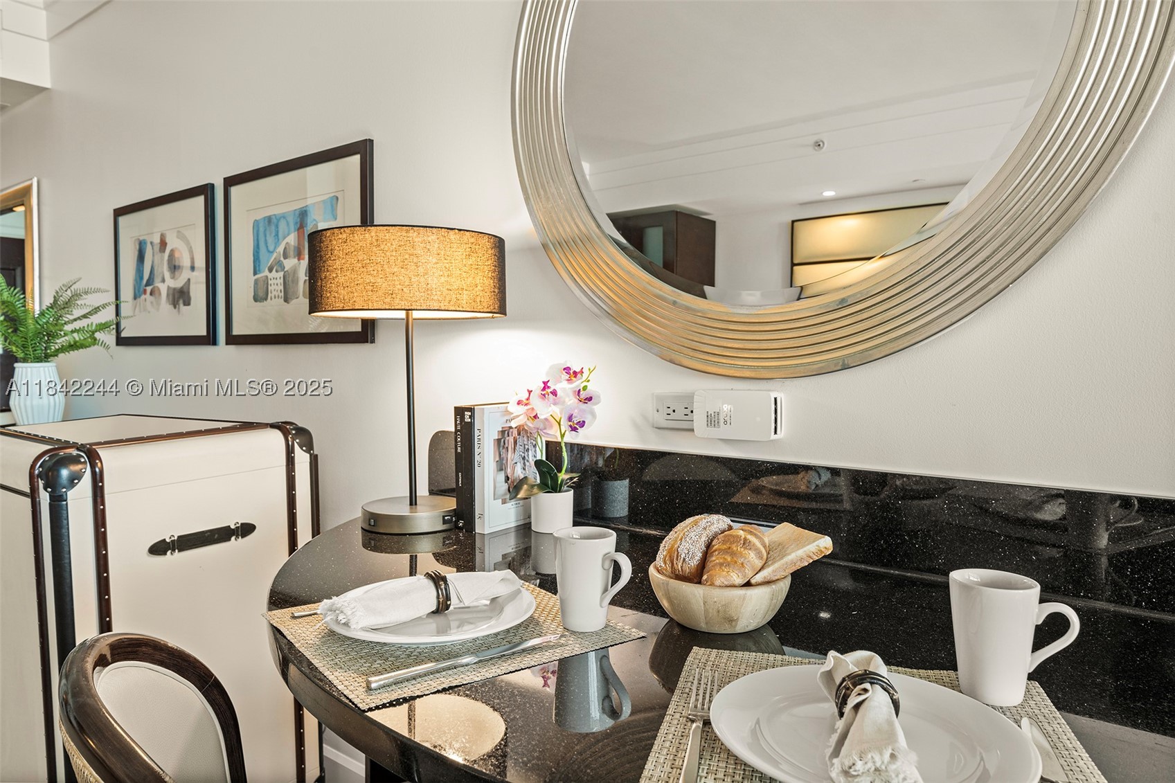 4391 Collins Ave #802, Miami Beach FL 33140