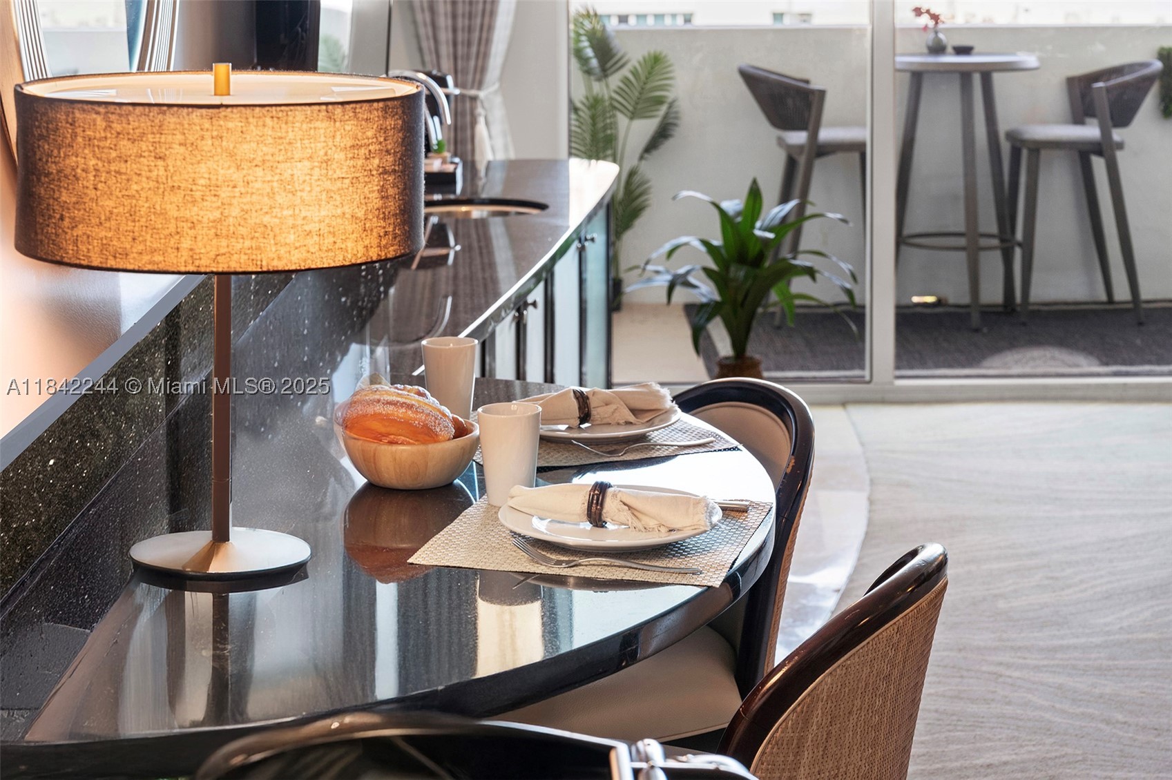 4391 Collins Ave #802, Miami Beach FL 33140