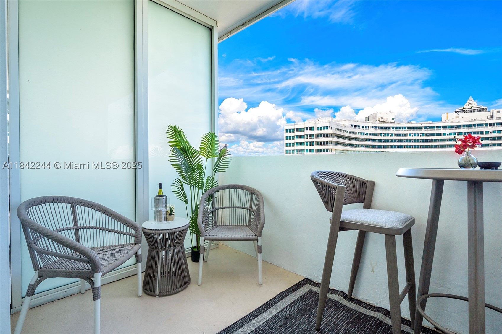 4391 Collins Ave #802, Miami Beach FL 33140