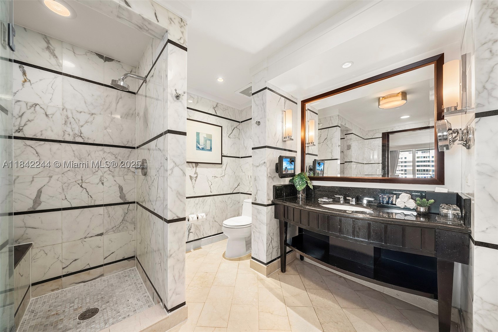 4391 Collins Ave #802, Miami Beach FL 33140