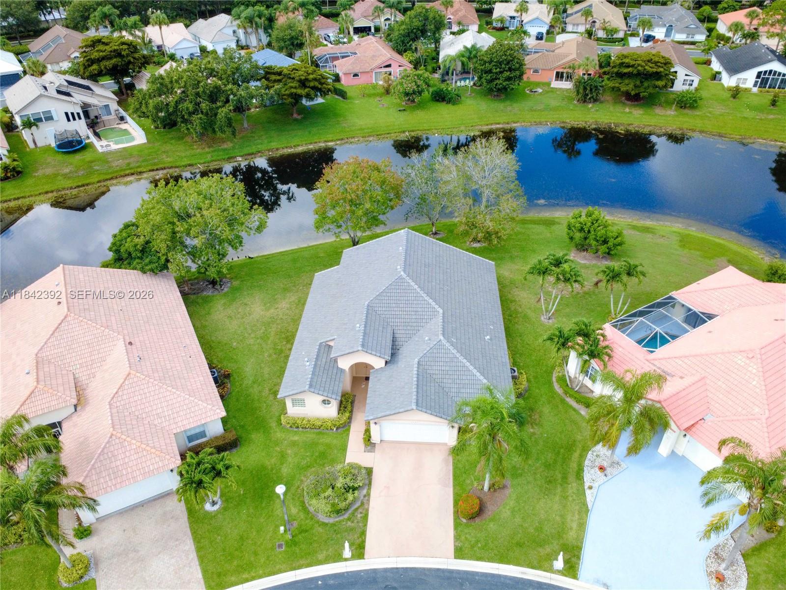 2549 Egret Lake Dr, Green Acres FL 33413