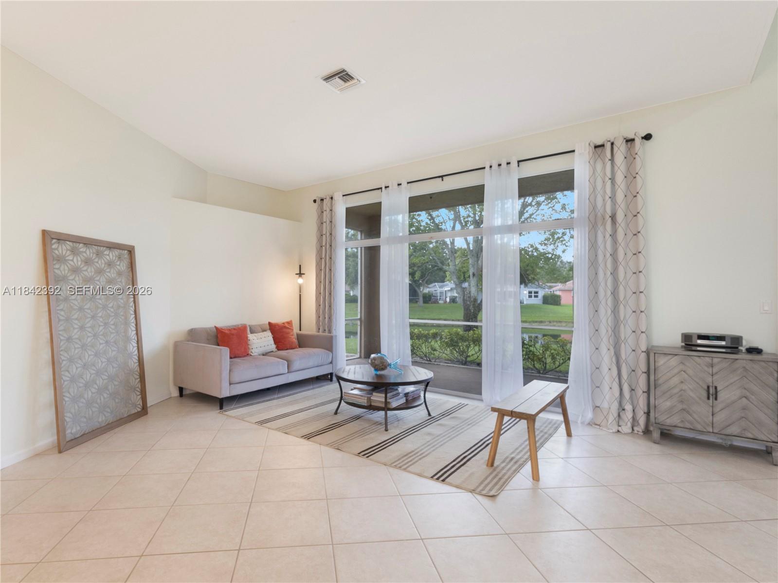 2549 Egret Lake Dr, Green Acres FL 33413