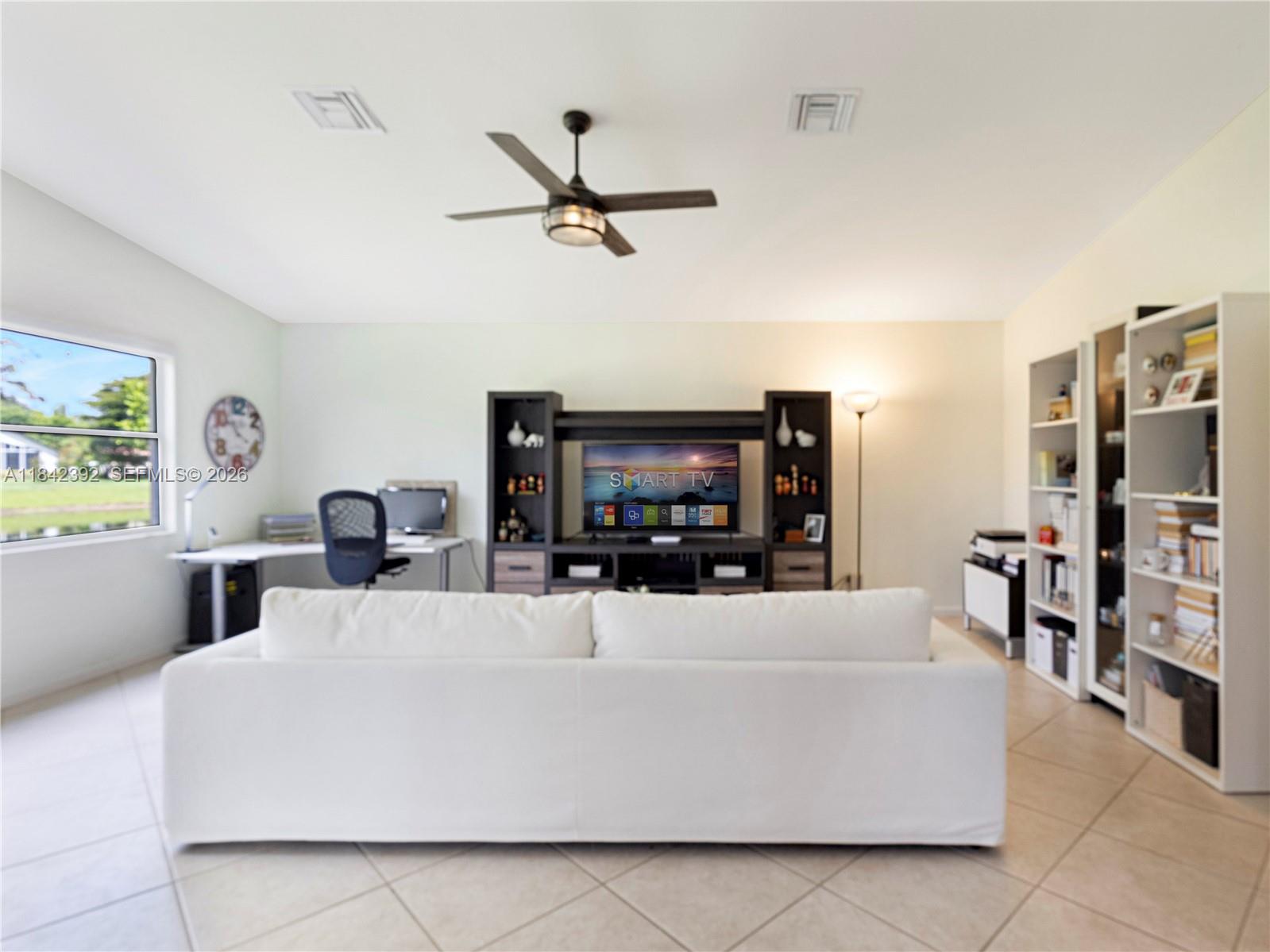 2549 Egret Lake Dr, Green Acres FL 33413