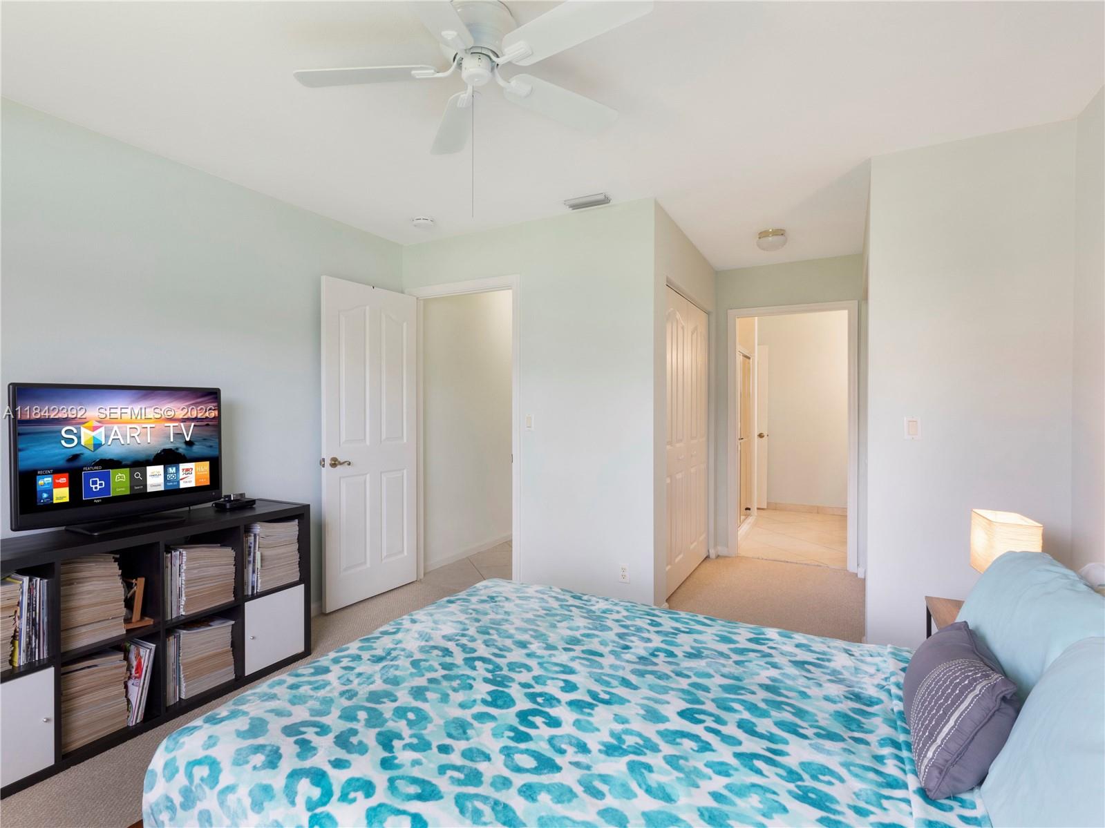 2549 Egret Lake Dr, Green Acres FL 33413