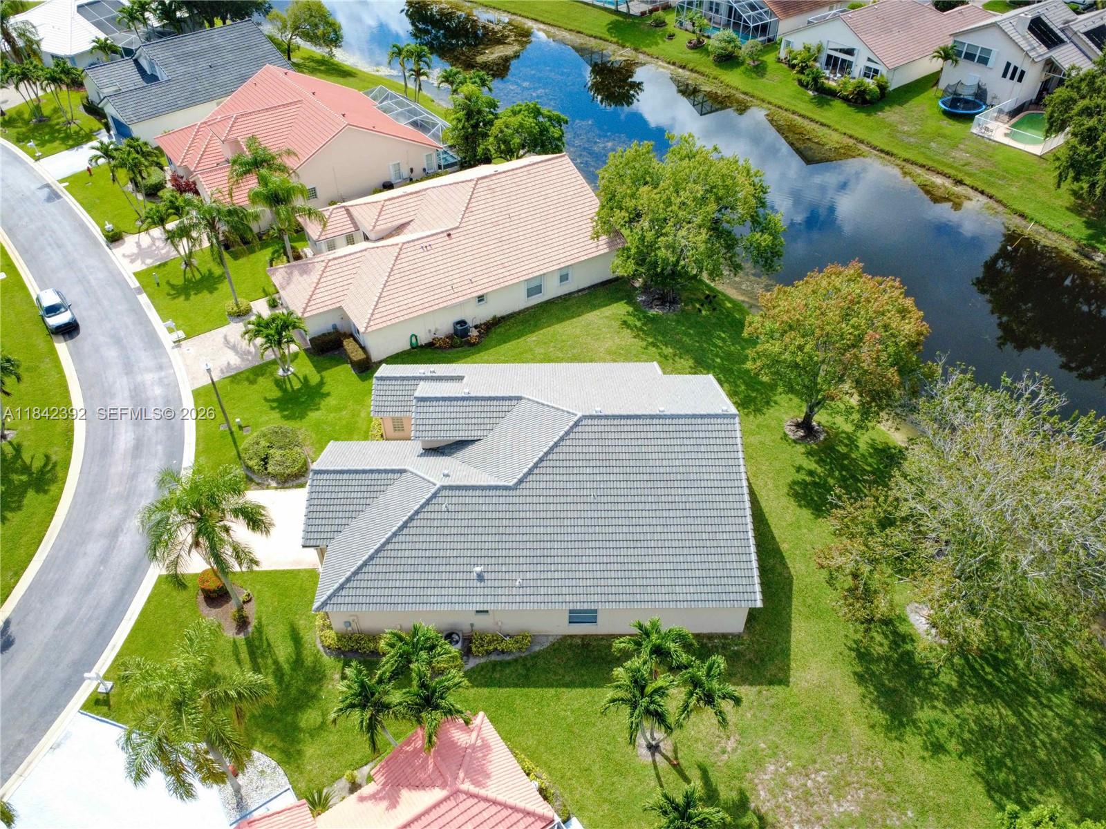 2549 Egret Lake Dr, Green Acres FL 33413