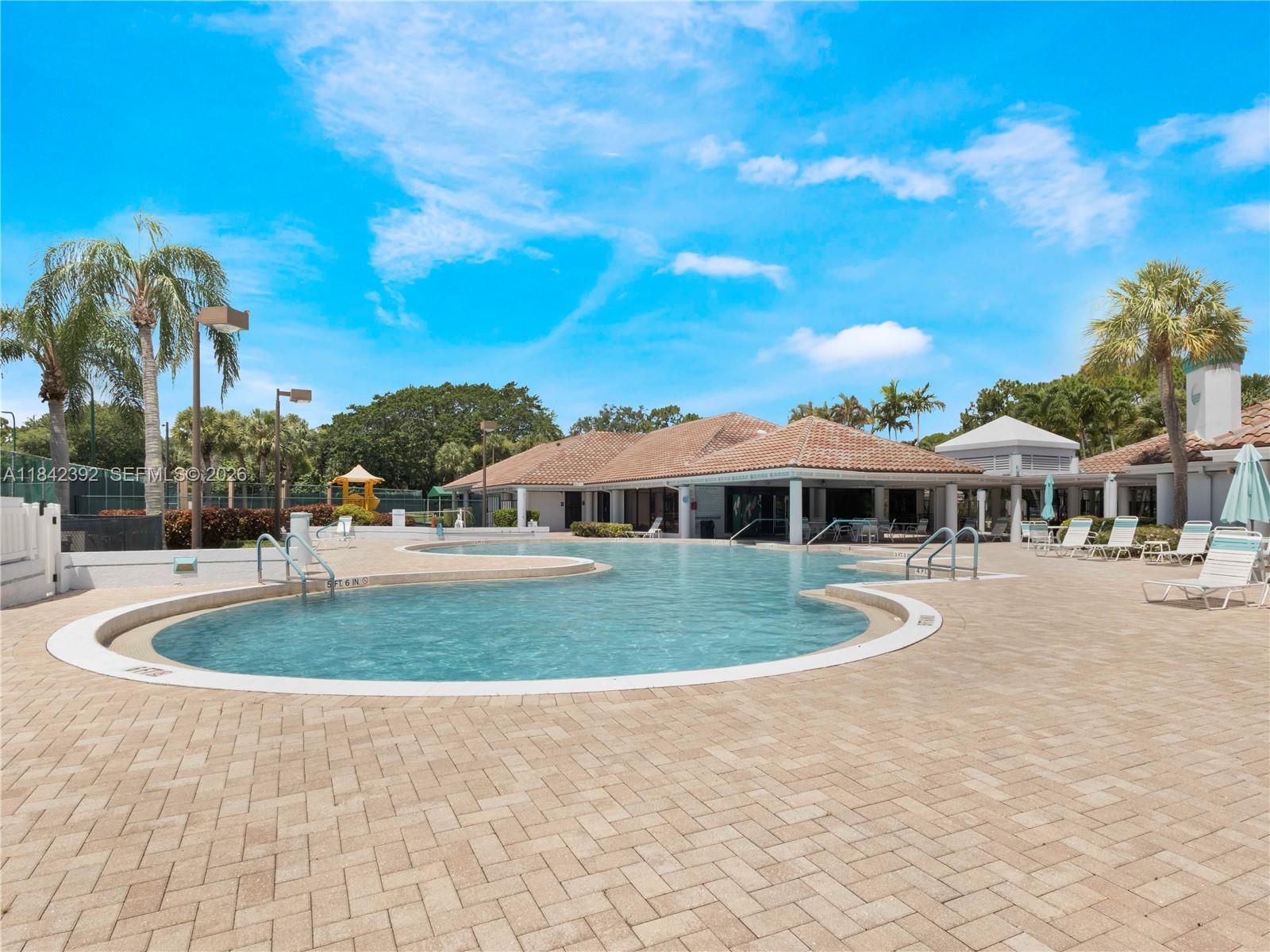 2549 Egret Lake Dr, Green Acres FL 33413