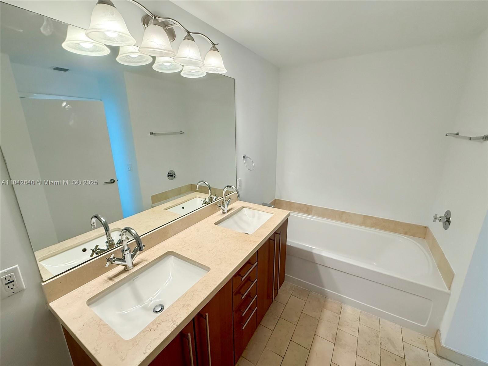 79 SW 12th St #1909-S + DEN, Miami FL 33130