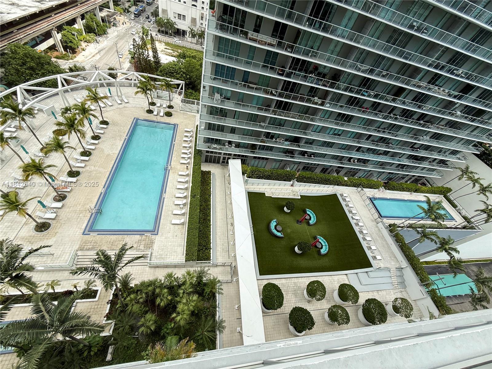 79 SW 12th St #1909-S + DEN, Miami FL 33130