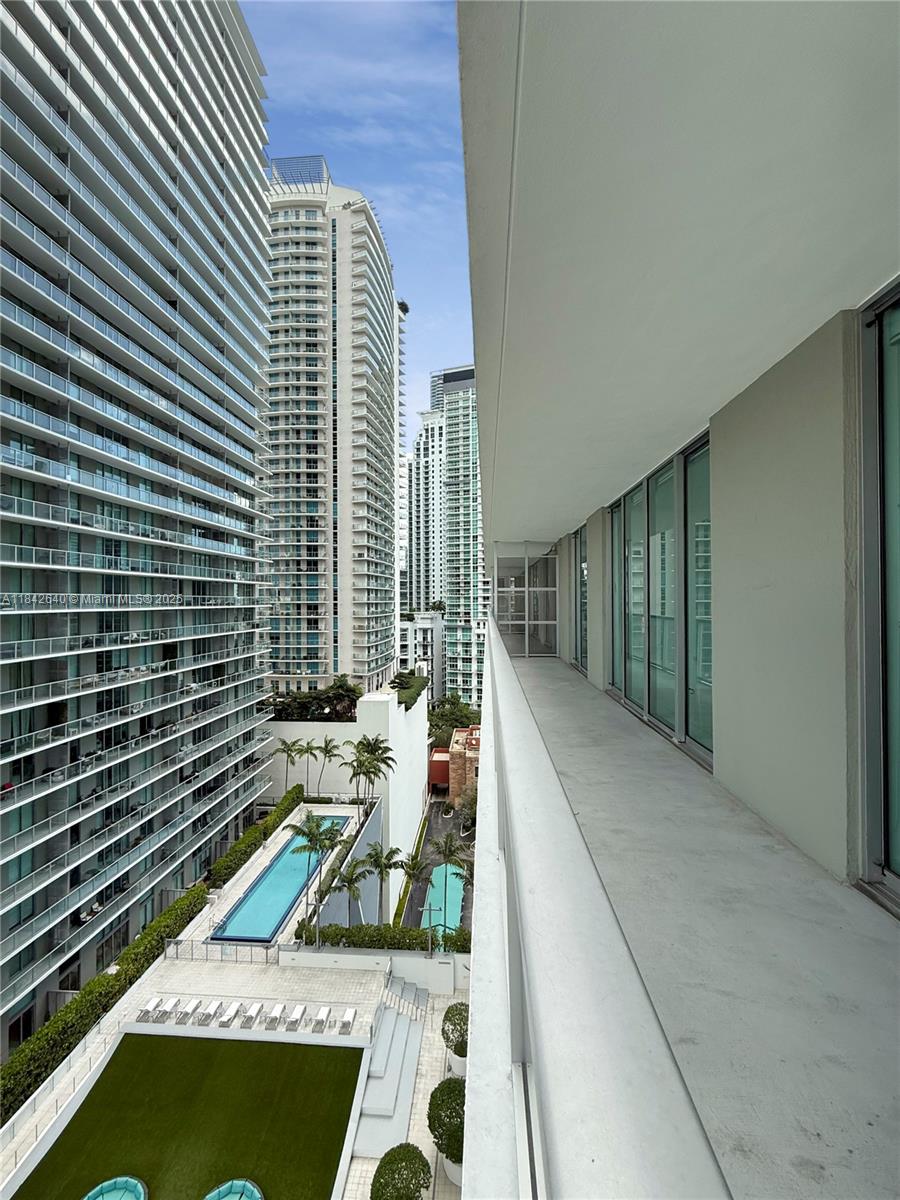 79 SW 12th St #1909-S + DEN, Miami FL 33130