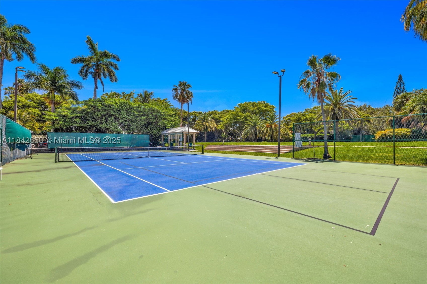770 NE 69th St #4H, Miami FL 33138