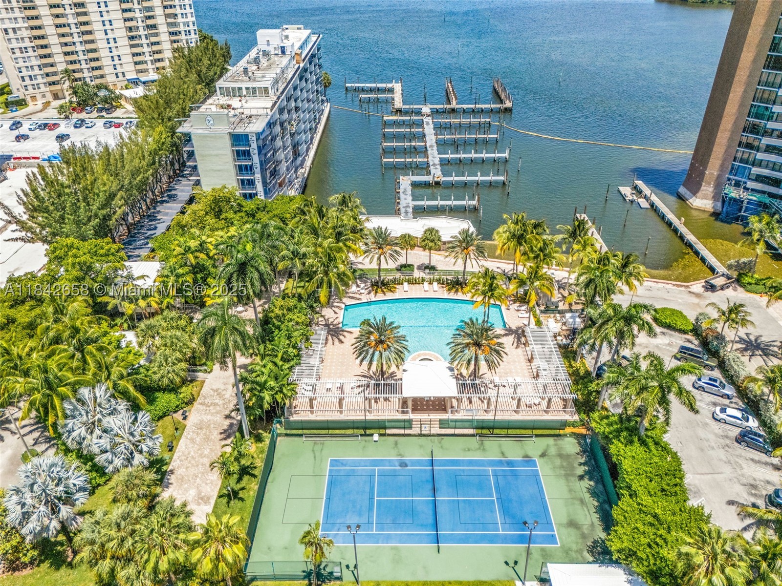 770 NE 69th St #4H, Miami FL 33138