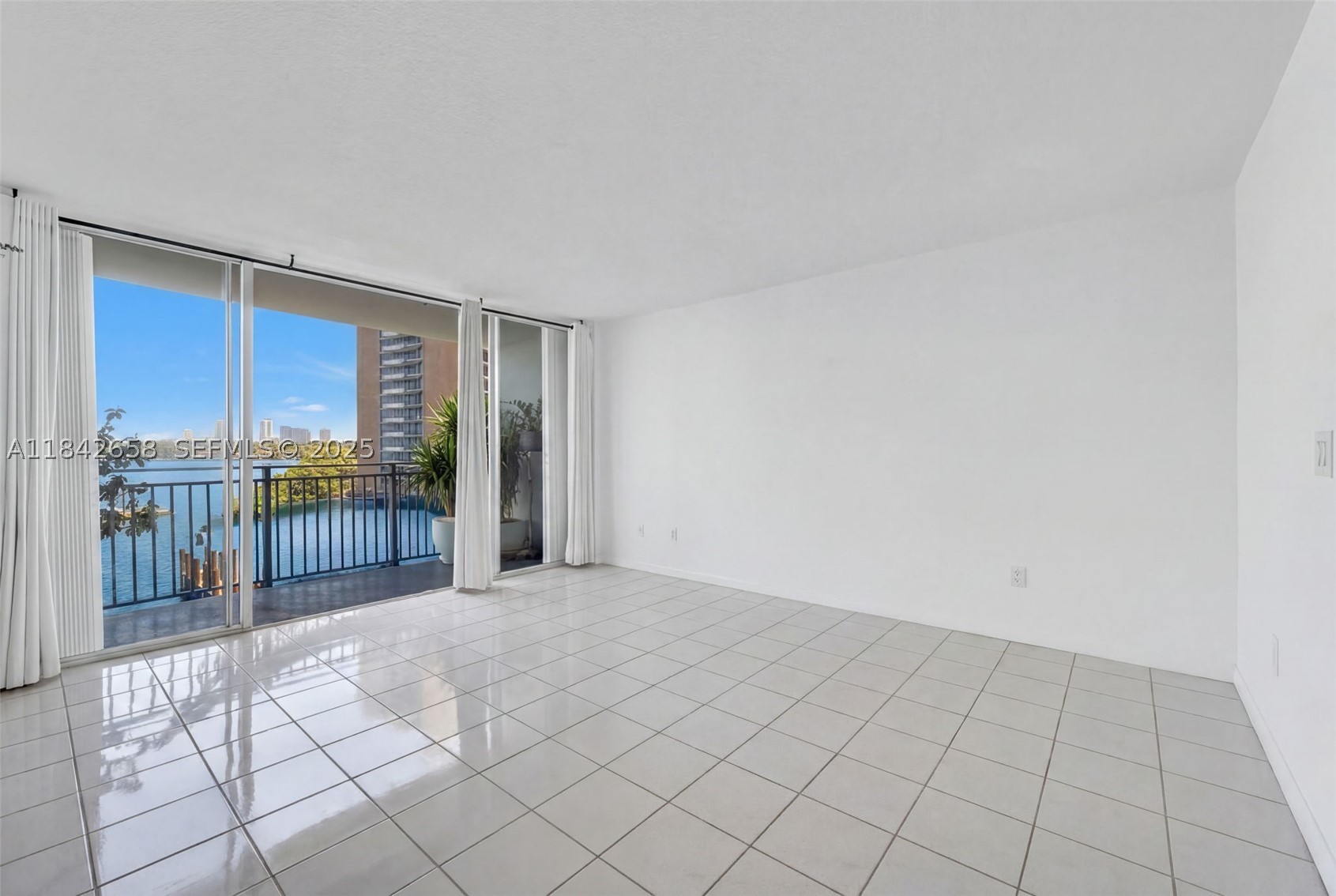 770 NE 69th St #4H, Miami FL 33138