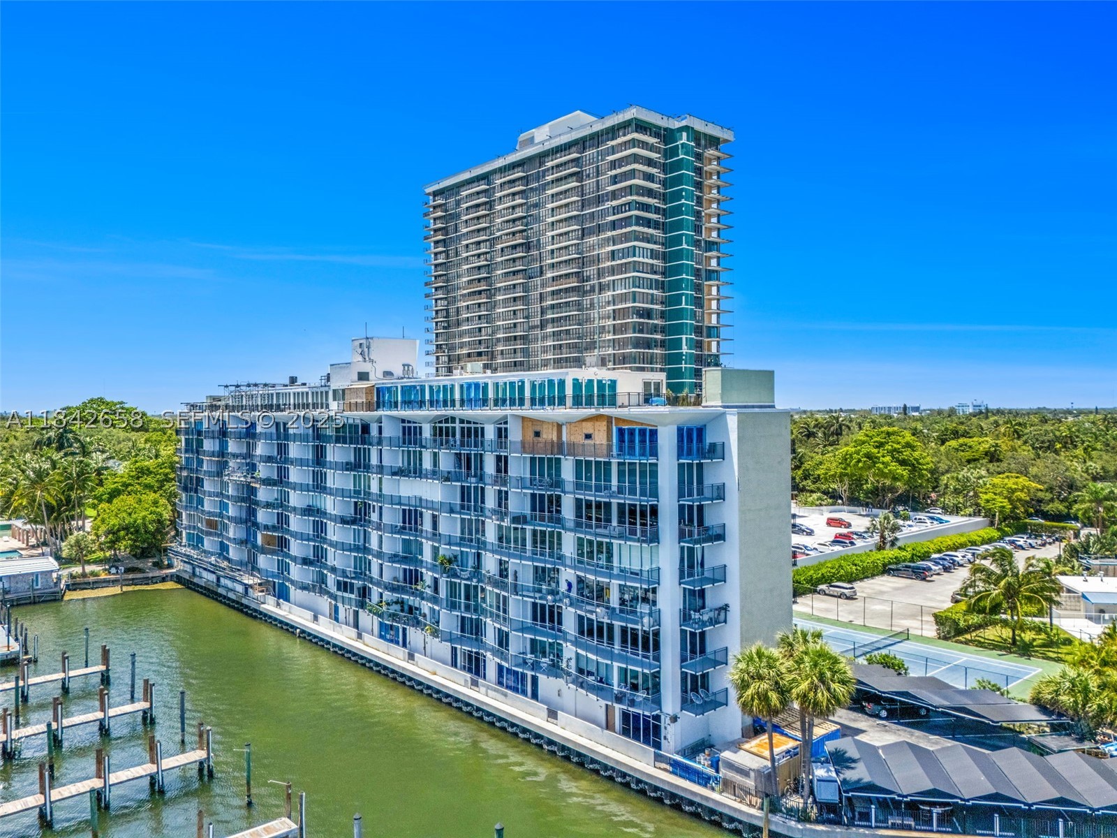 770 NE 69th St #4H, Miami FL 33138