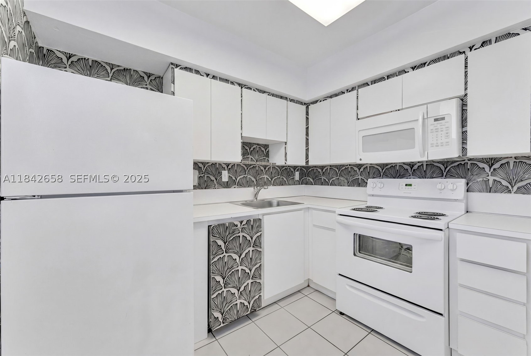 770 NE 69th St #4H, Miami FL 33138