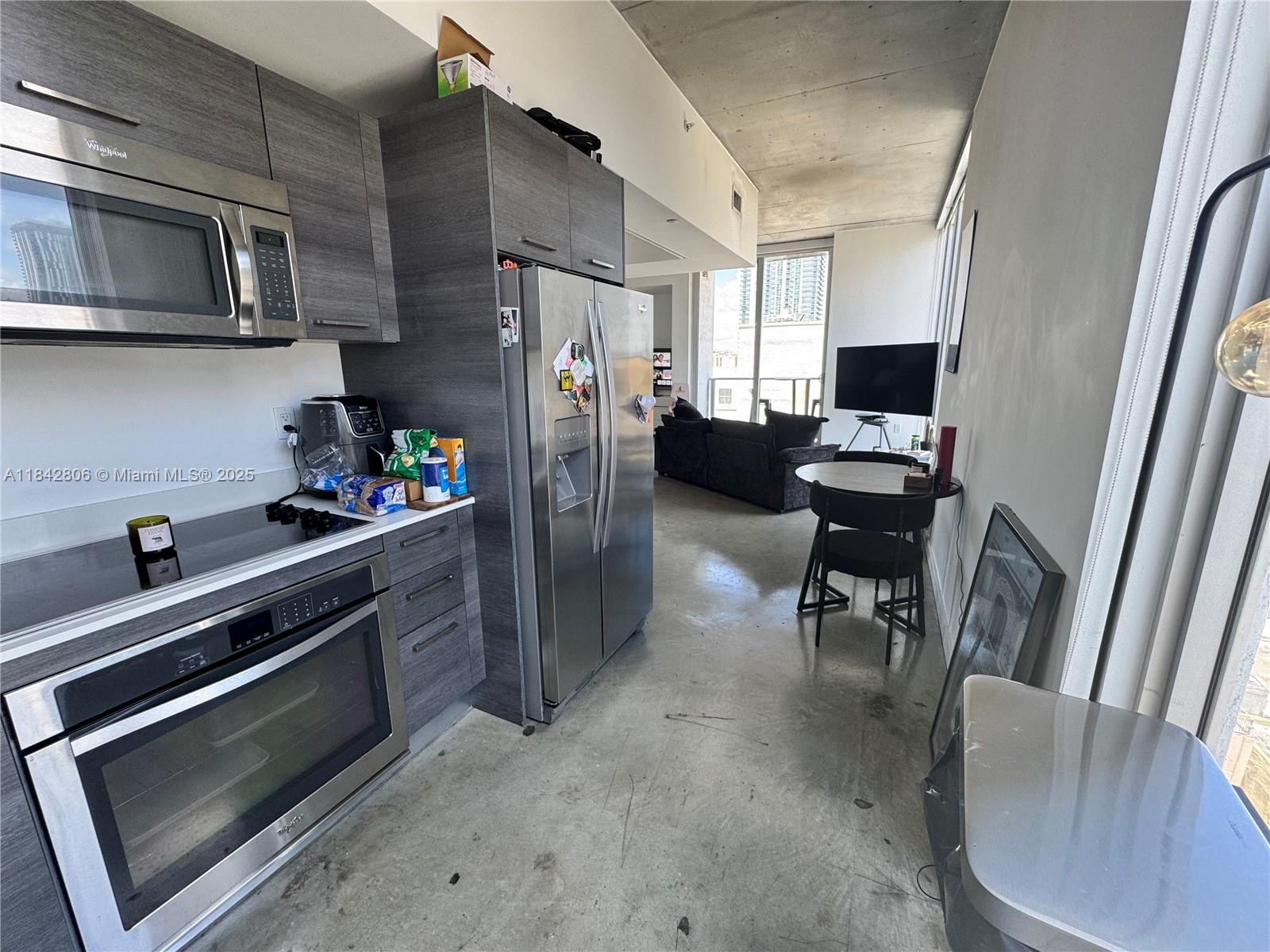 151 SE 1st St #1410, Miami FL 33131