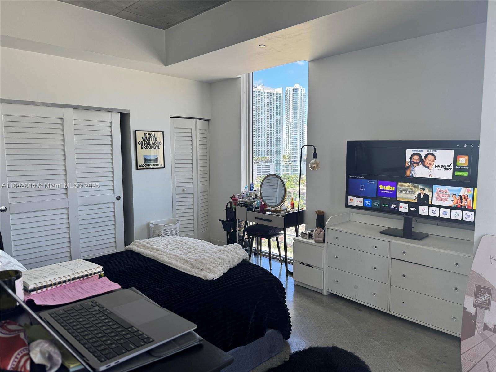 151 SE 1st St #1410, Miami FL 33131