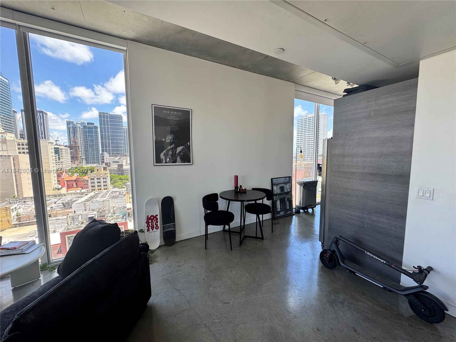 151 SE 1st St #1410, Miami FL 33131