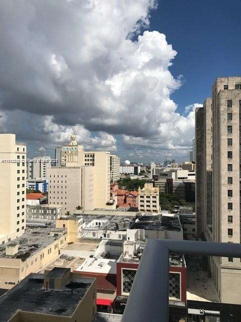 151 SE 1st St #1410, Miami FL 33131