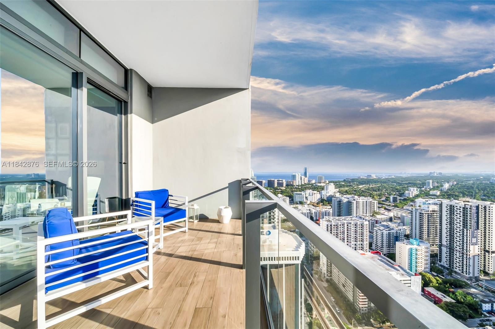 88 SW 7th St #4004, Miami FL 33130
