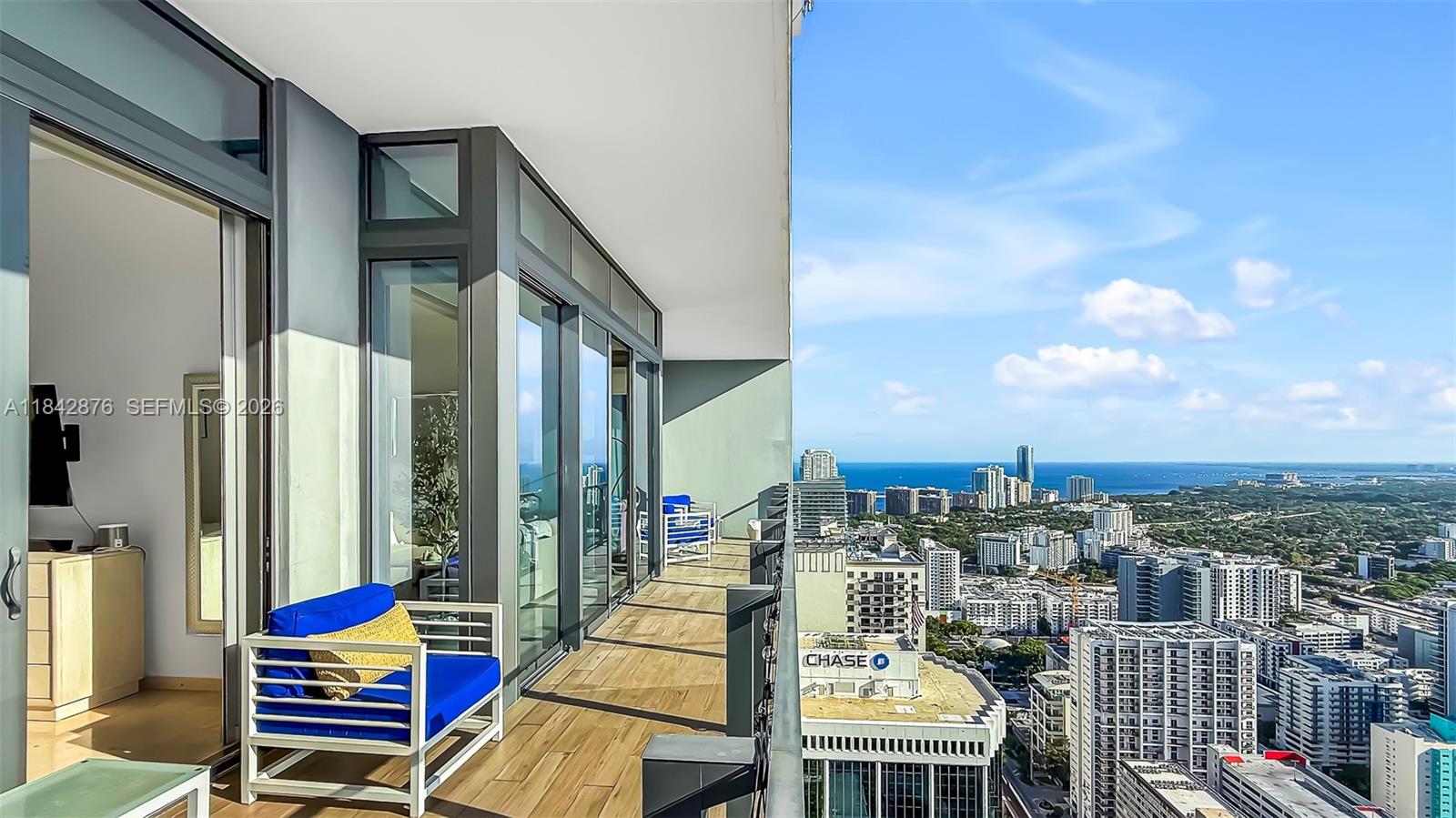 88 SW 7th St #4004, Miami FL 33130