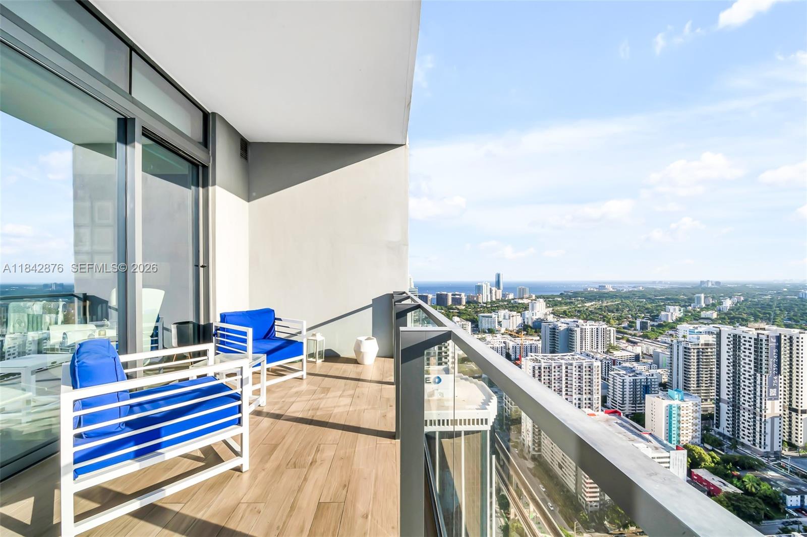 88 SW 7th St #4004, Miami FL 33130