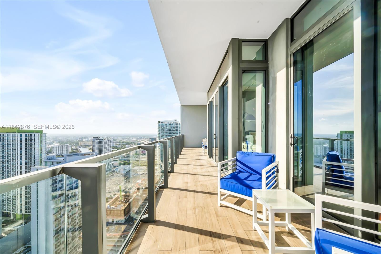 88 SW 7th St #4004, Miami FL 33130