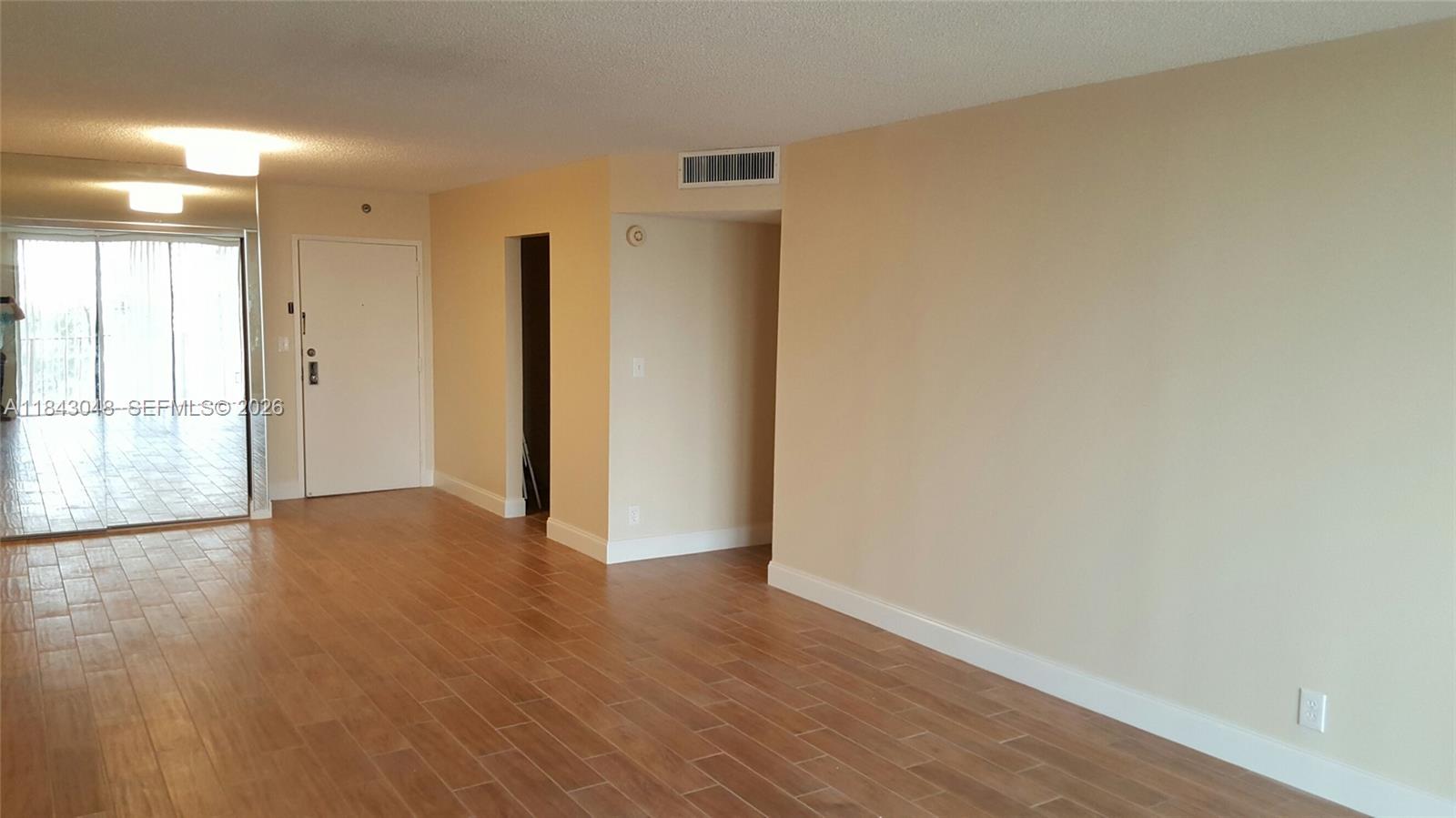 Aventura FL 33160 - A11843048