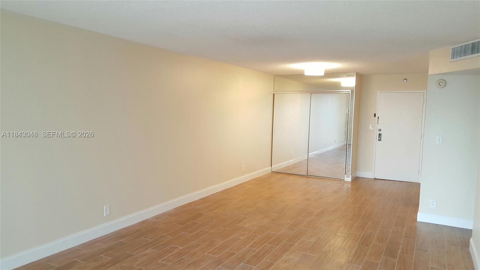 Aventura FL 33160 - A11843048
