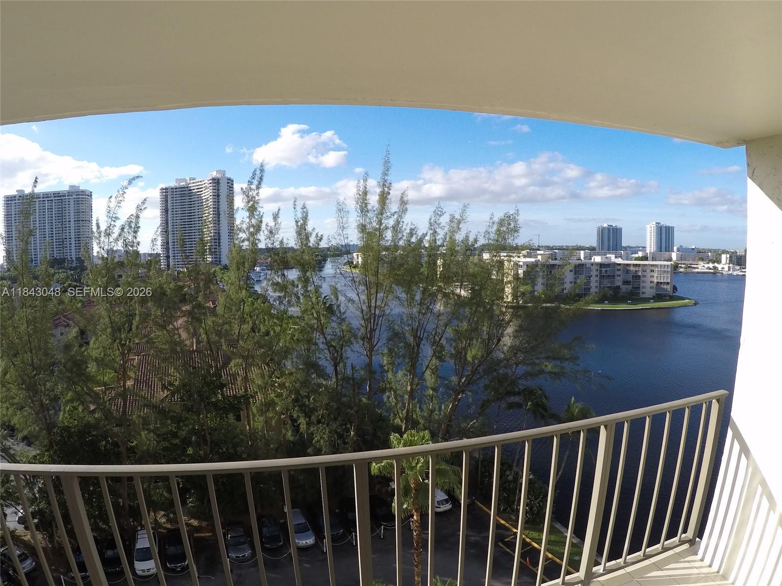 Aventura FL 33160 - A11843048