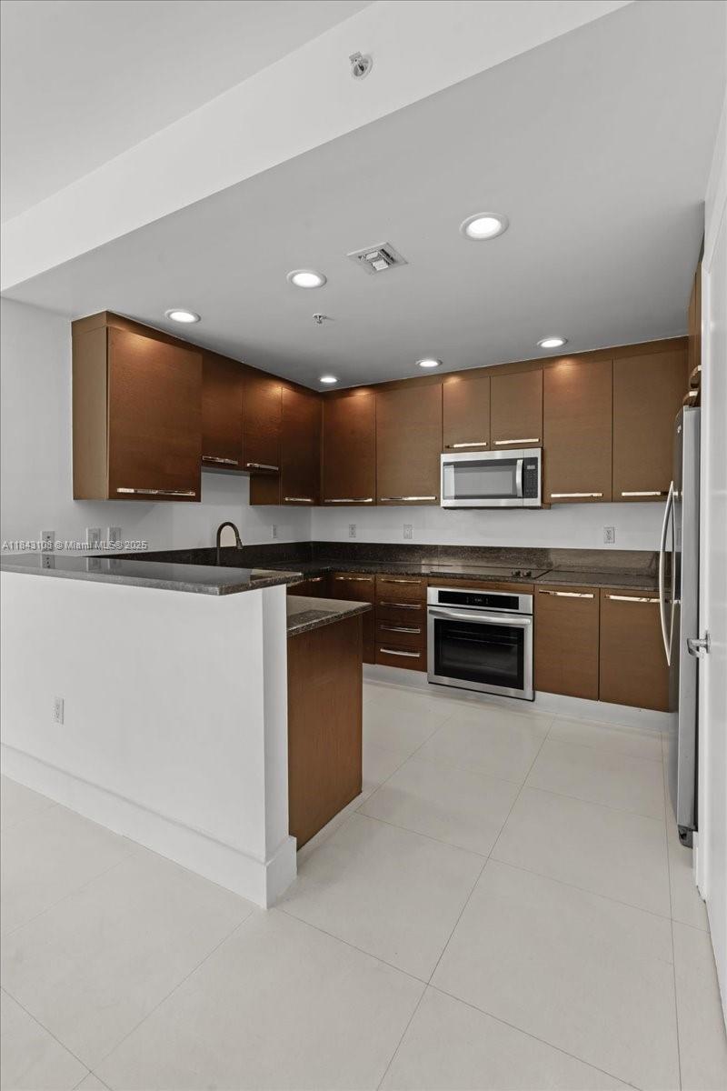 3030 NE 188 St #604, Aventura FL 33180